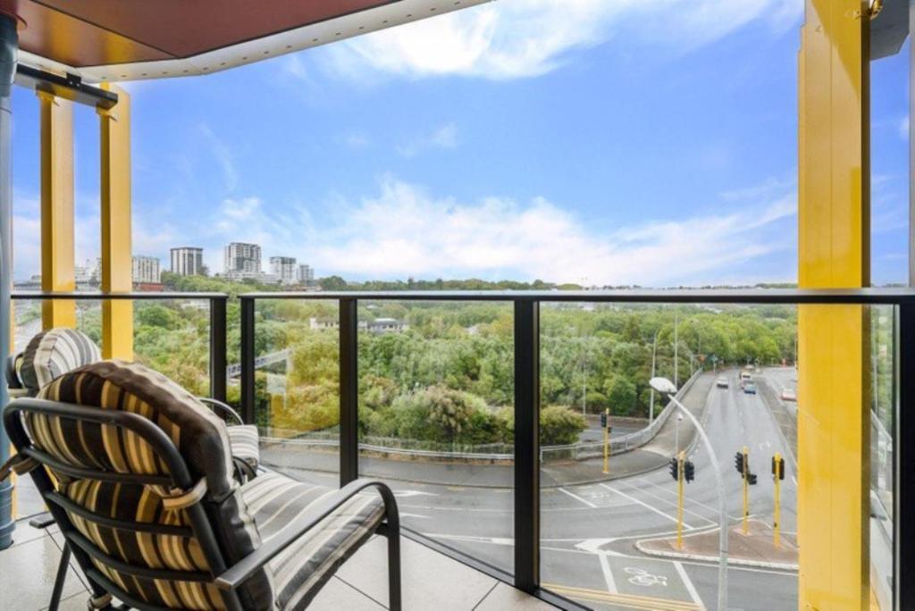 Free Wifi!! Spacious 1-Bedroom Apt, Auckland Cbd Exteriör bild