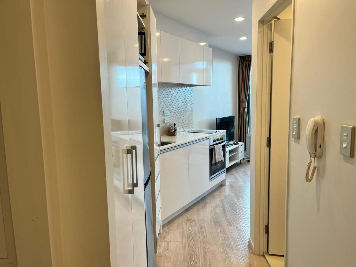 Free Wifi!! Spacious 1-Bedroom Apt, Auckland Cbd Exteriör bild